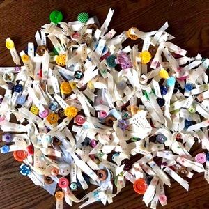 250 Matilda Jane Buttons